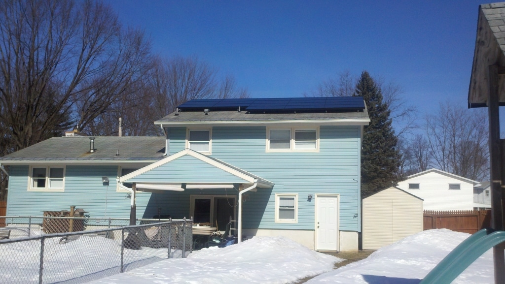4.05 kW Solar Electric System in Liverpool, NY