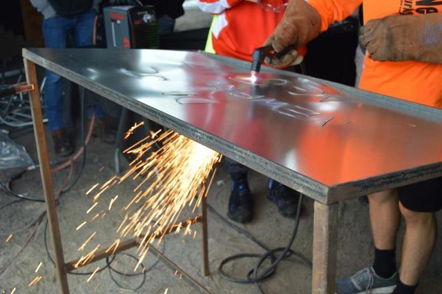 Plasma cutting